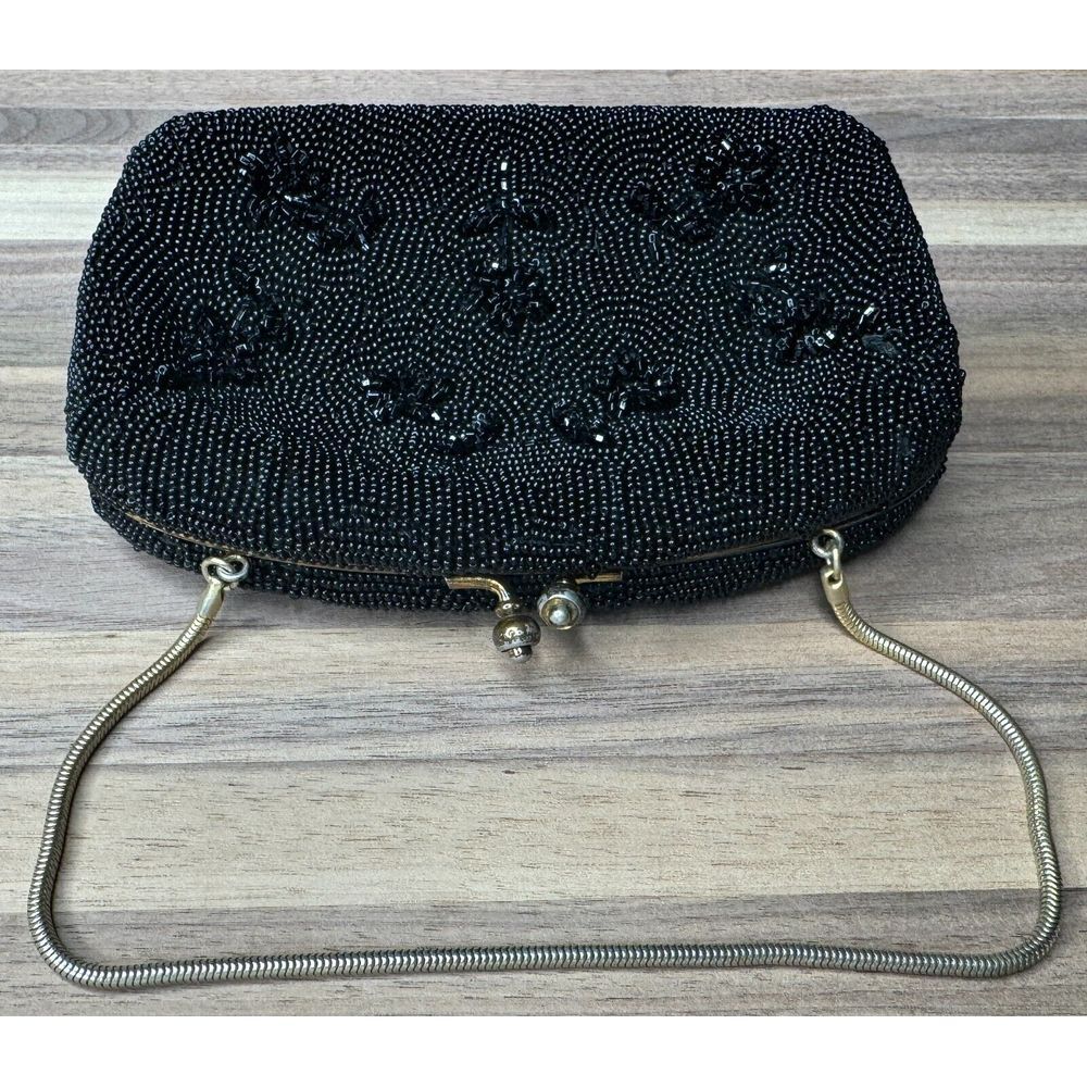 Flower Beaded Pattern Vintage Kiss Clasp Black Clutch Purse With Hand Strap